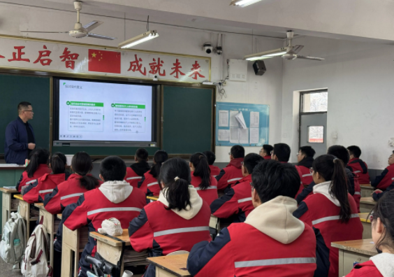 不只硬件条件提高教学质量也日新月异教育服务更加公平可及 不只硬件条件提高教学质量也日新月异教育服务更加公平可及