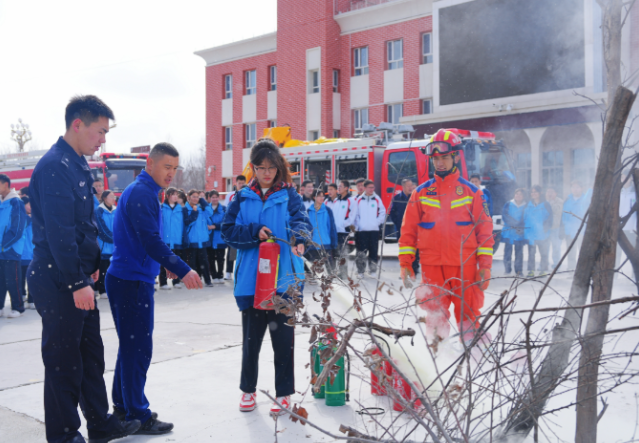 不断夯实基础教育高质量根基为孩子们的健康成长撑起一片蓝天 不断夯实基础教育高质量根基为孩子们的健康成长撑起一片蓝天